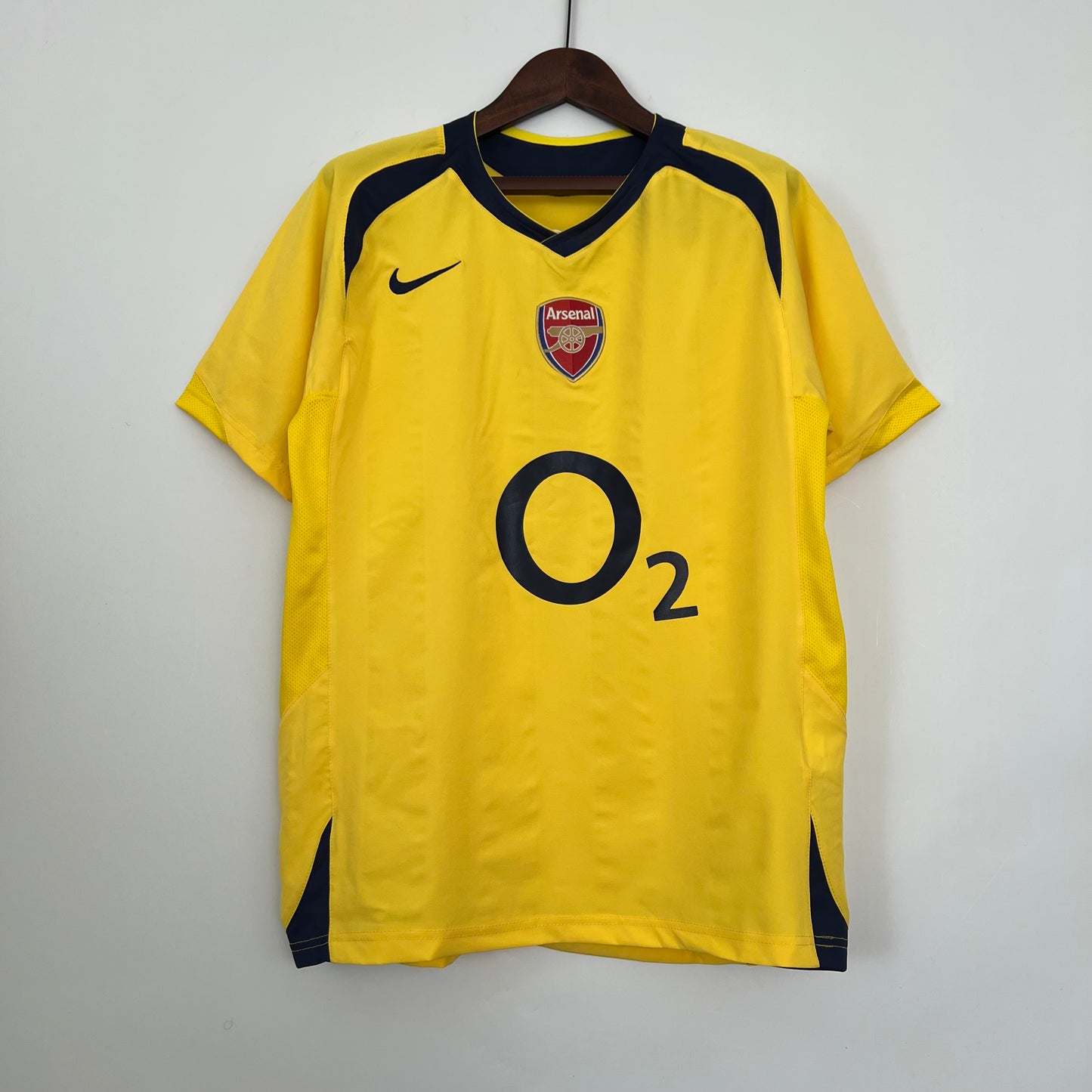Camiseta Arsenal Retro 05/06 Visitante